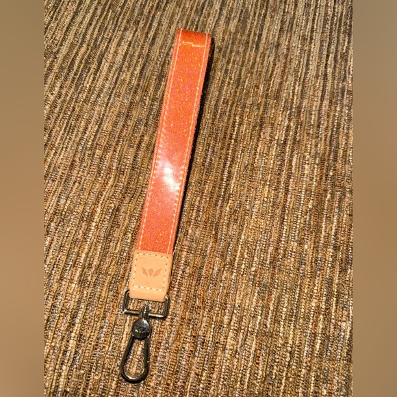 Consuela Keychain - Picture 3 of 5